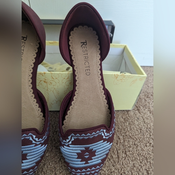 Restricted Gatsby Flats - Picture 9 of 10